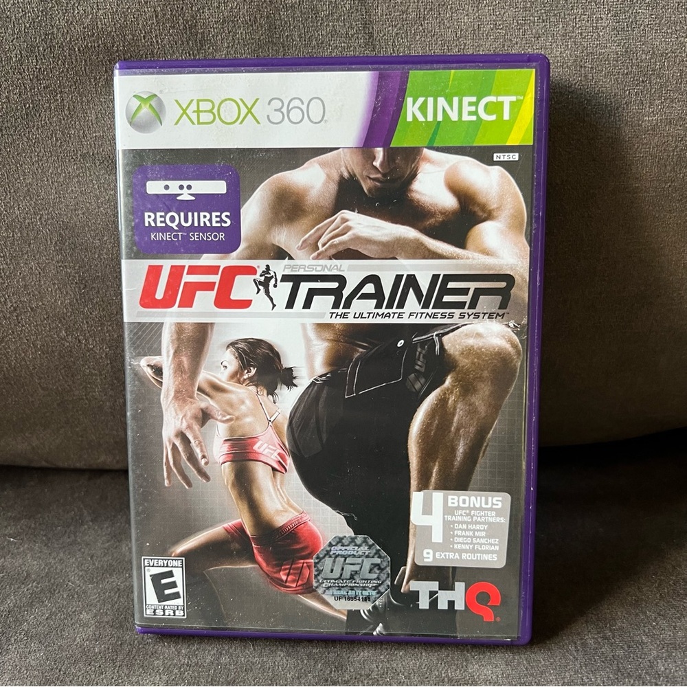 THQ UFC Personal Trainer for Xbox 360 - Purple